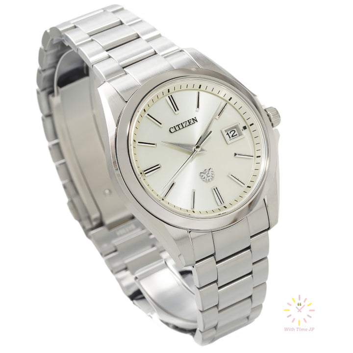 THE CITIZEN AQ4060-50A solar Men's Watch Angle from the left.
