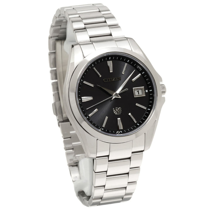 THE CITIZEN AQ4060-50E solar Men's Watch Angle from the right side.