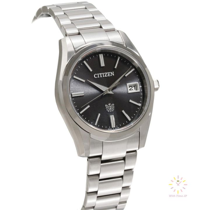 THE CITIZEN AQ4080-52E Solar Men's Watch Angle from the left.