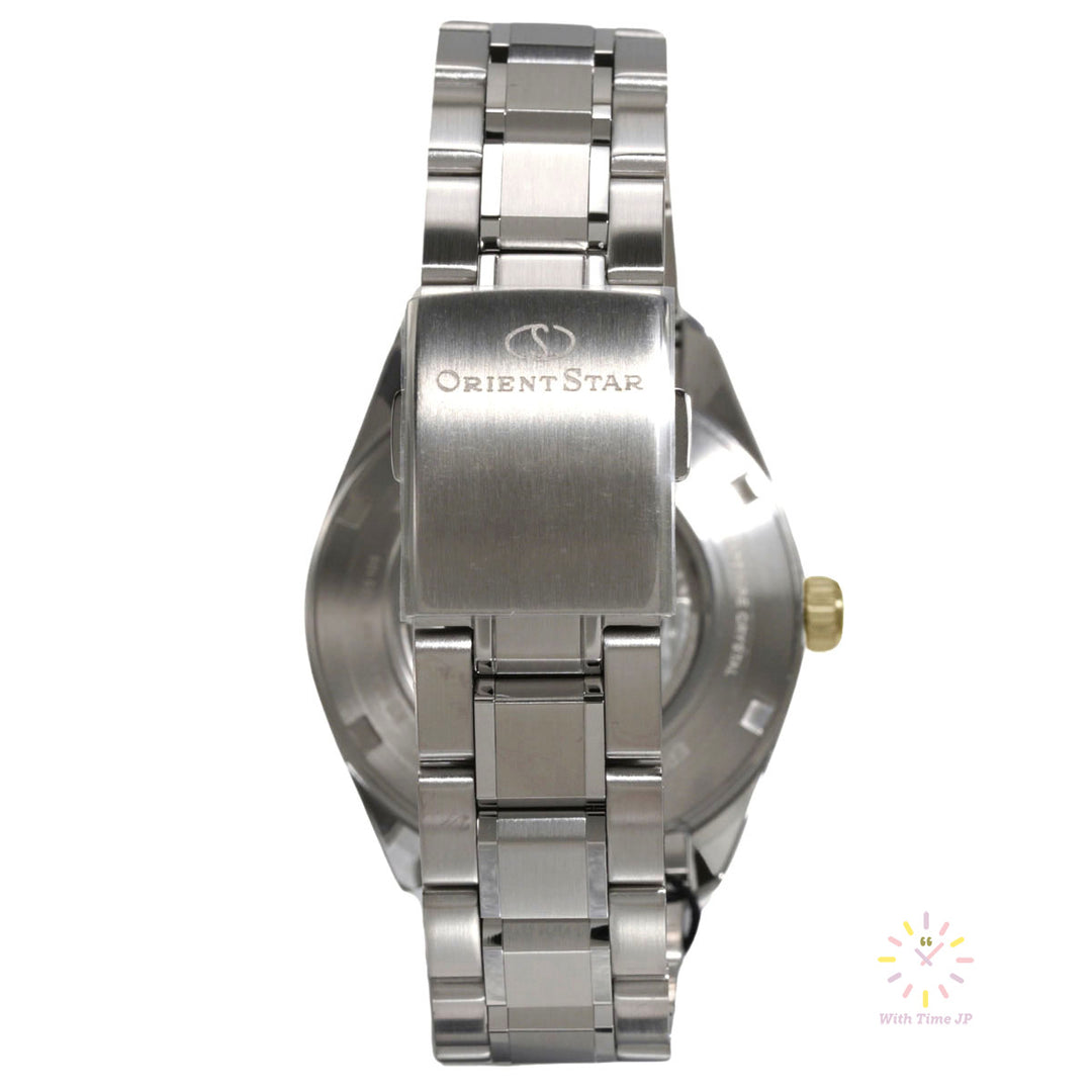 ORIENT STAR RK-AV0124G Stainless steel band and buckle.