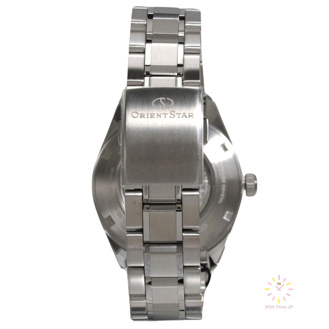 ORIENT STAR RK-AV0125S Stainless steel band and buckle.
