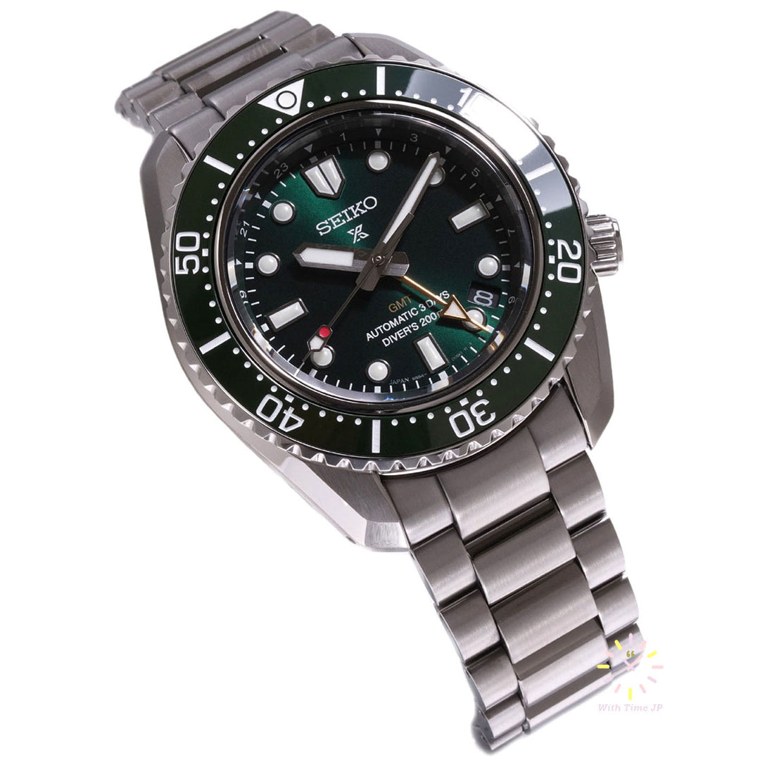 Seiko Prospex SBEJ009 Mechanical GMT Diver's Watch, Angle from the left