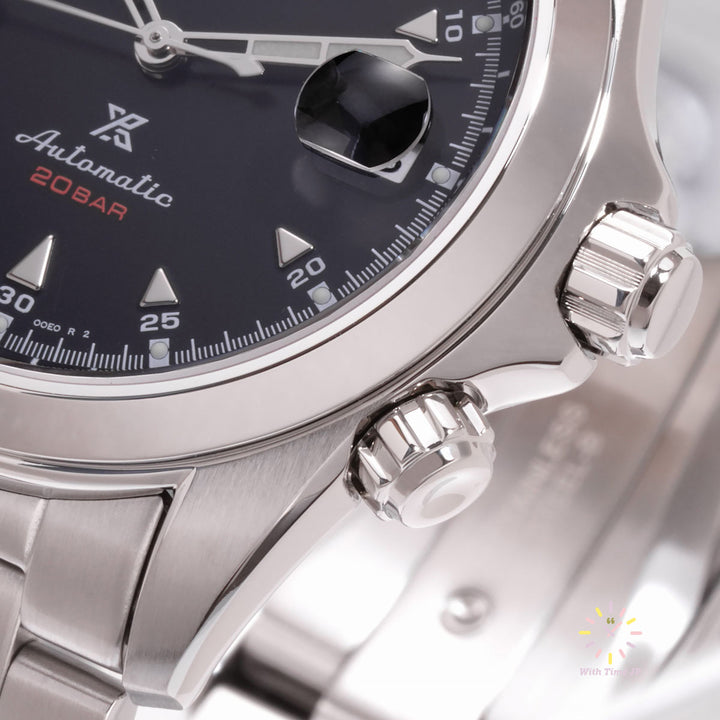 SEIKO PROSPEX SBDC087,Close-up of black Dial from crown side