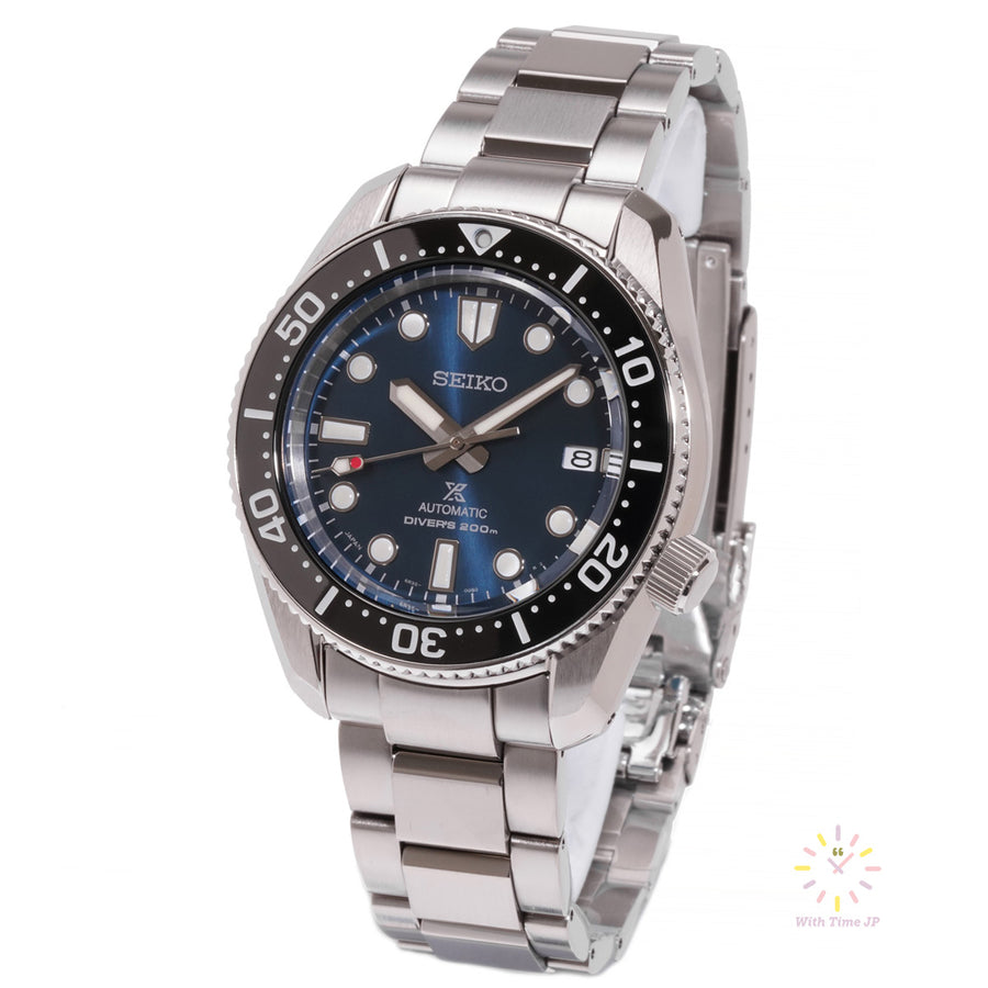 SEIKO Prospex SBDC127 Automatic diver's watch, Stainless steel case, Stainless steel triple link band, Blue dial.