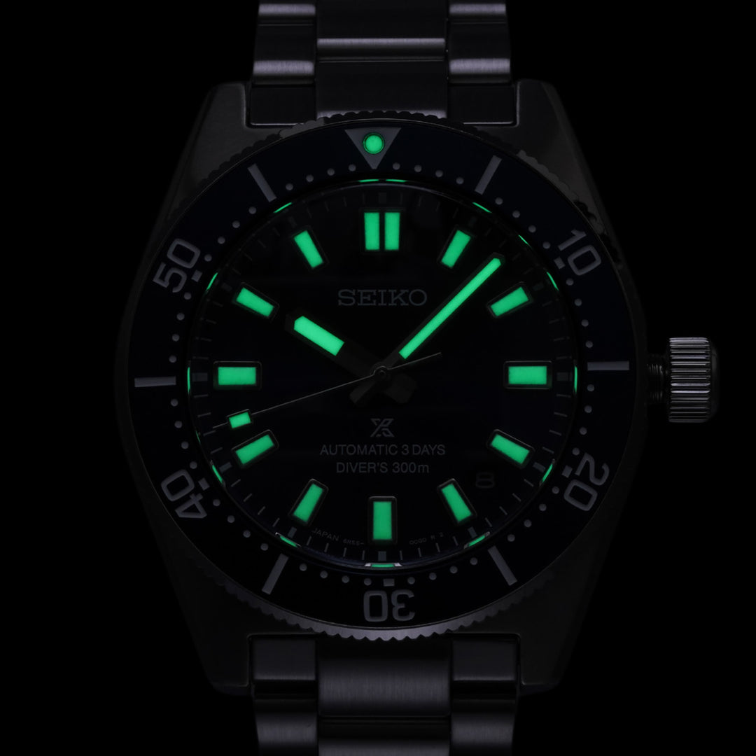 SEIKO Prospex SBDC195 automatic diver's watch with blue dial lumibrite.