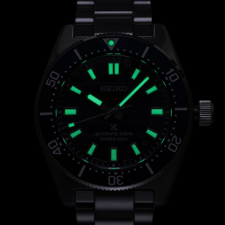SEIKO Prospex SBDC195 automatic diver's watch with blue dial lumibrite.