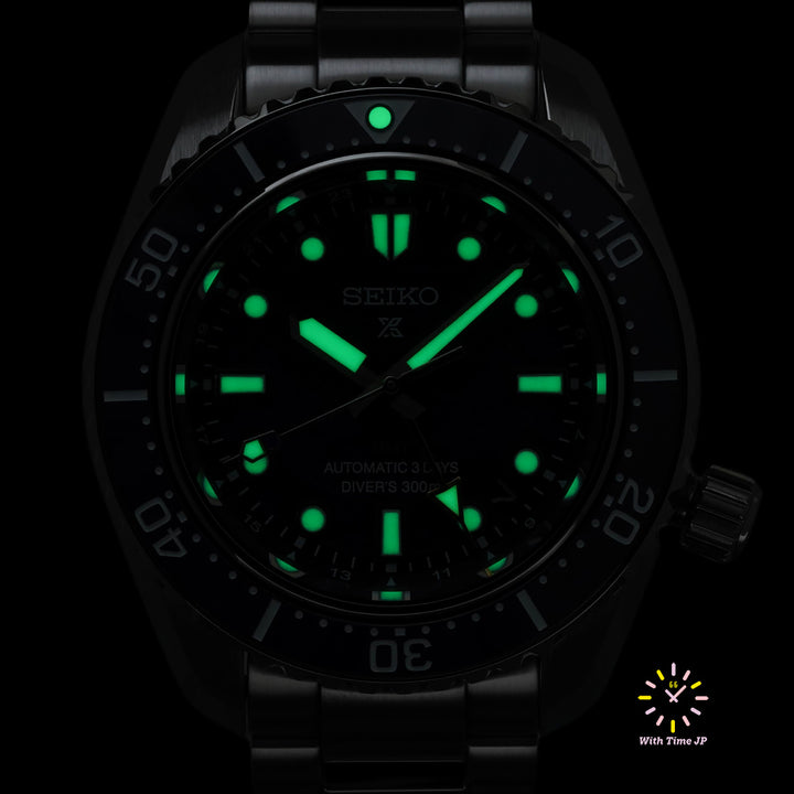 blue dial luminescence of Seiko Prospex Diver Scuba GMT SBEJ027