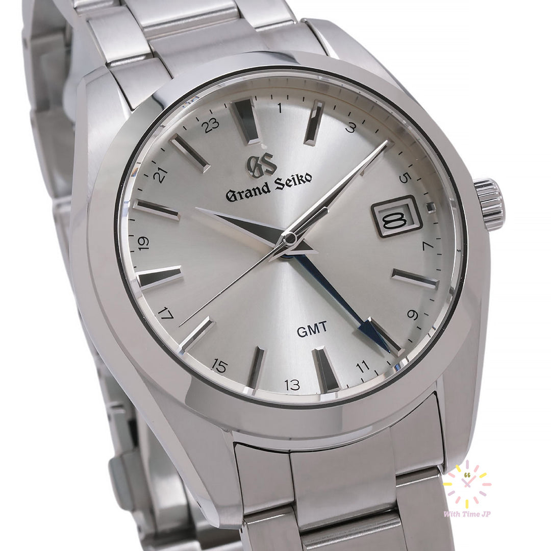 GRAND SEIKO SBGN011,Quartz Men's Watch,Close-up of silver dial from front angle.