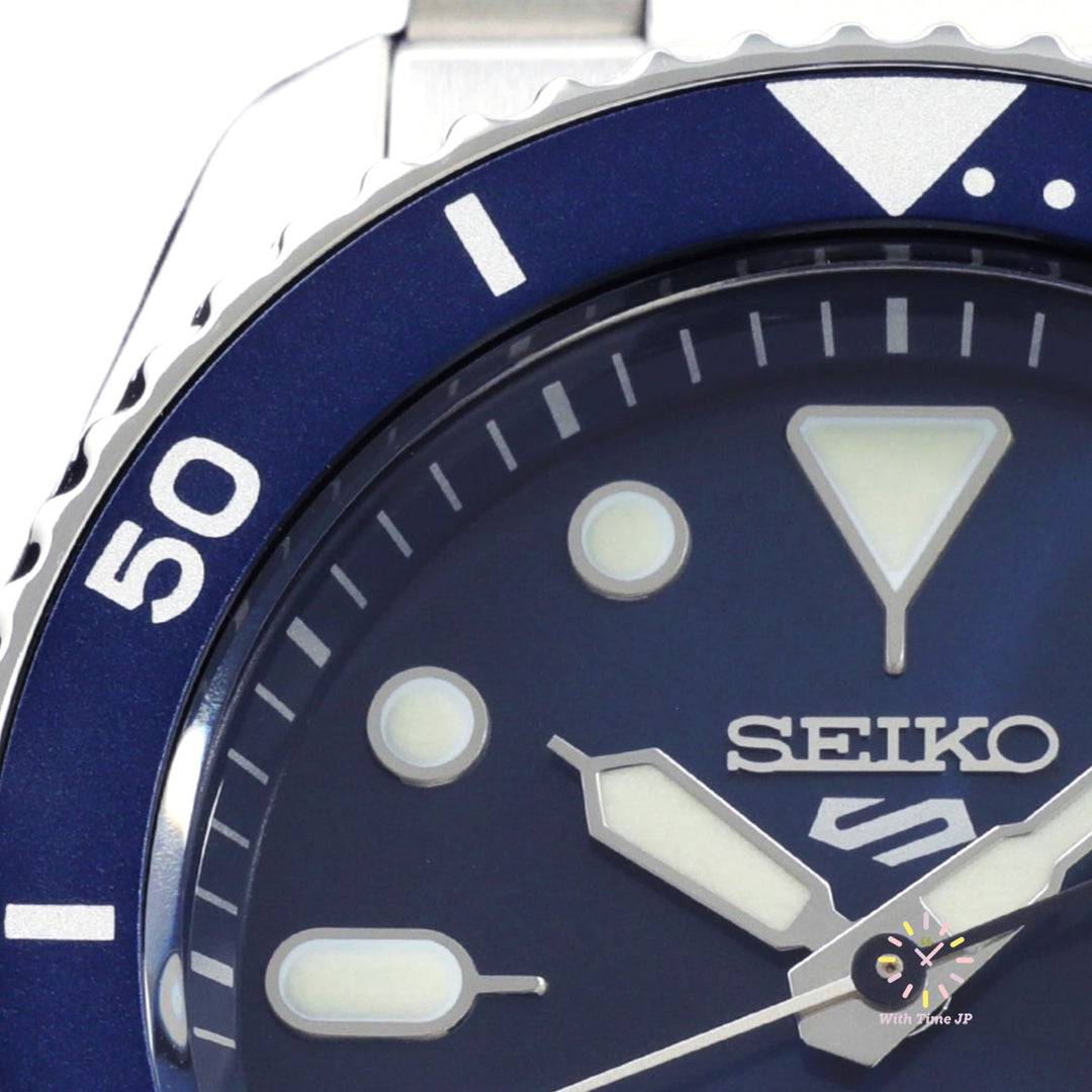 SEIKO 5 SPORTS SBSA001,Blue dial close-up.