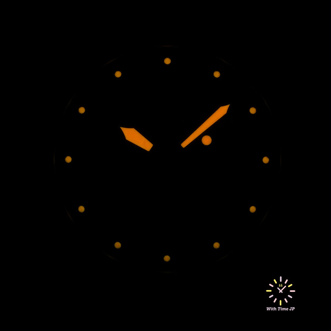 Seiko 5 Sports SBSA143 ,Mechanical Men's Watch,Lumibright close-up.