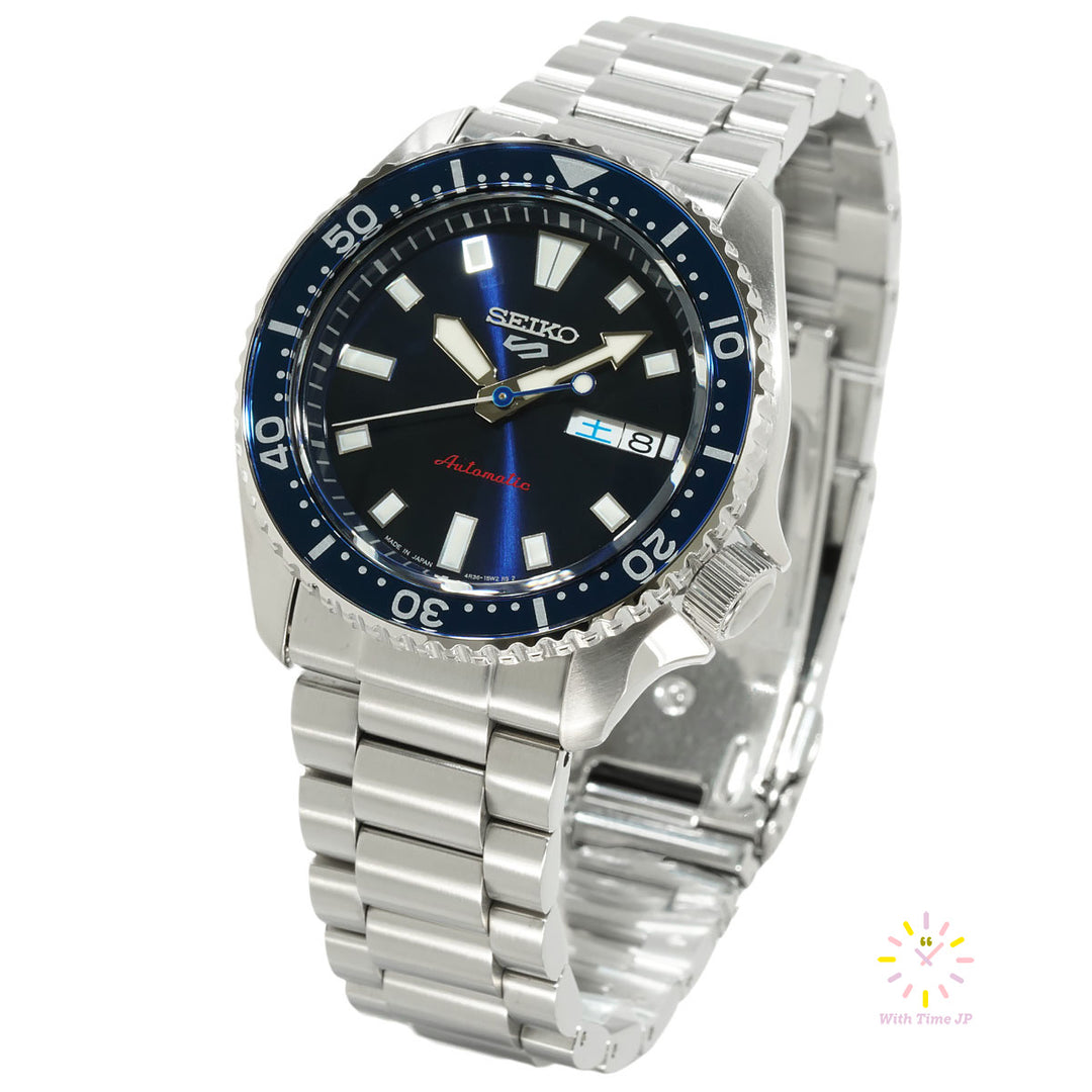 Seiko 5 Sports SKX series SBSA303,Oblique angle