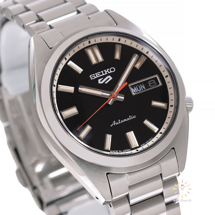 Close-up of the Glossy black dial of SEIKO 5 Sports SNXS series SBSA255.