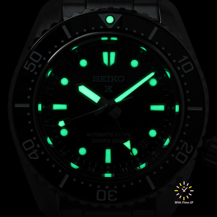 luminescence of Seiko Prospex GMT Automatic Diver Scuba  Watch HBC002J
