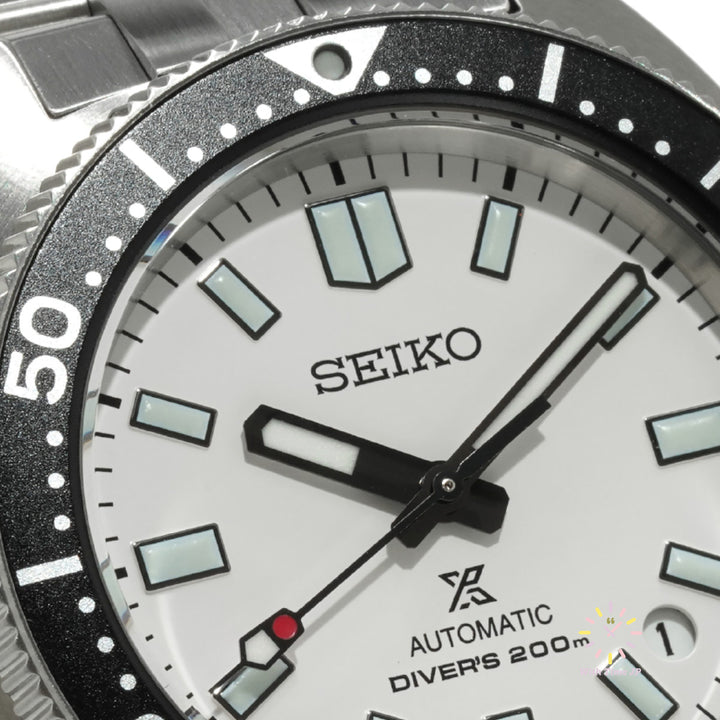 Seiko Prospex Automatic Diver's SBDC171,Close-up of white Dial