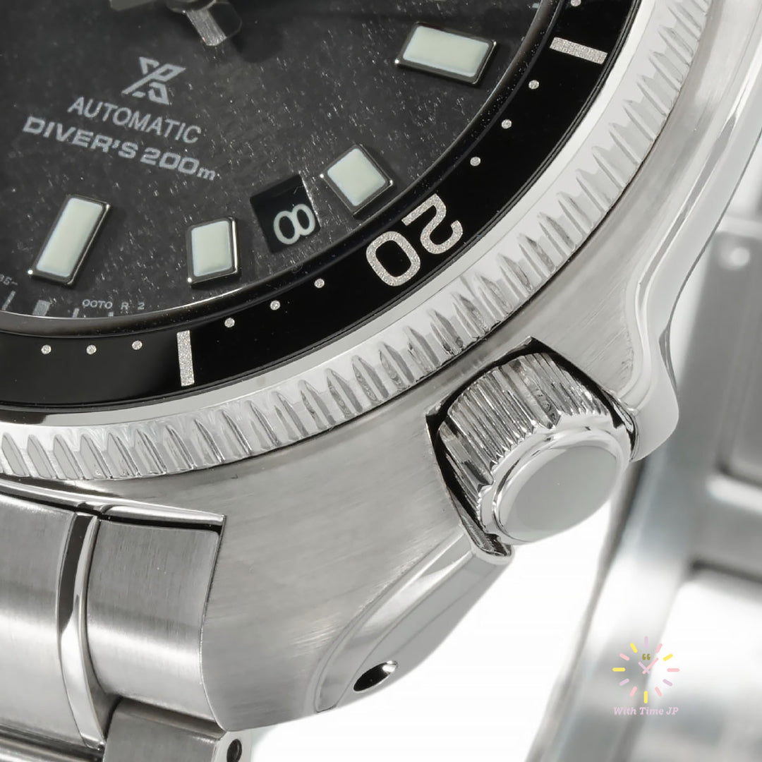 SEIKO Prospex SBDX047,Close-up of blackh Dial and crown