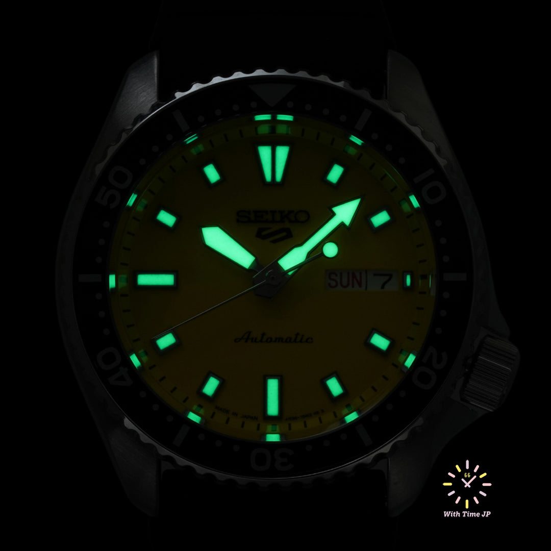 orange yellow luminescence of Seiko 5 Sports SKX series SBSA307