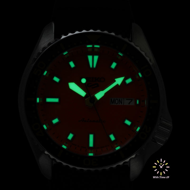 orange dial luminescence of Seiko 5 Sports SKX series SBSA309